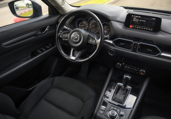 Подержанный автомобиль Mazda CX-5 2018 года (10 фото)