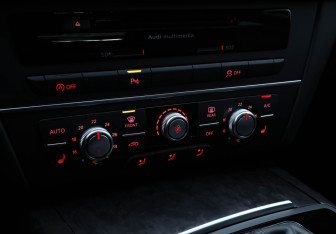 Подержанный автомобиль Audi A6 Sedan 2018 года (18 фото)