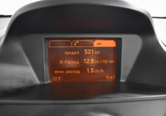 Подержанный автомобиль Opel Antara 2013 года (16 фото)