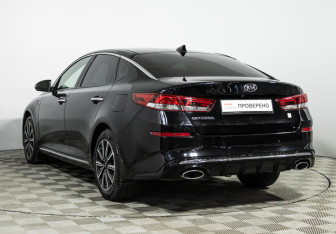 Подержанный автомобиль Kia Optima Sedan 2019 года (7 фото)