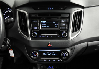 Подержанный автомобиль Hyundai Creta 2017 года (16 фото)