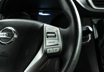 Подержанный автомобиль Nissan X-Trail 2017 года (23 фото)