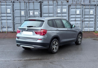 Подержанный автомобиль BMW X3 2013 года (4 фото)