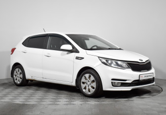 Подержанный автомобиль Kia Rio Hatchback 2016 года (3 фото)