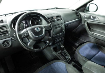 Подержанный автомобиль Skoda Yeti 2013 года (11 фото)