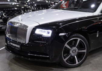 Подержанный автомобиль Rolls-Royce Wraith 2016 года (16 фото)