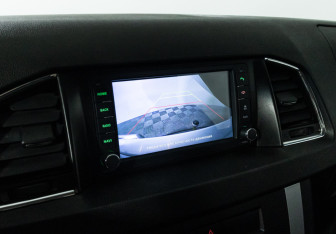 Подержанный автомобиль УАЗ Patriot 2023 года (17 фото)