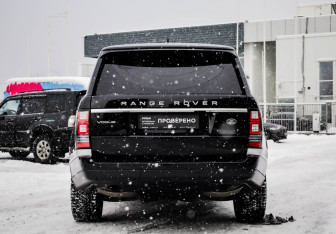 Подержанный автомобиль Land Rover Range Rover 2016 года (8 фото)