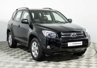Подержанный автомобиль Toyota RAV4 2007 года (3 фото)