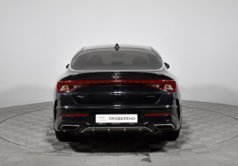 Подержанный автомобиль Kia K5 2020 года (6 фото)