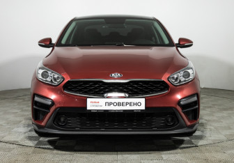 Подержанный автомобиль Kia Cerato Sedan 2019 года (2 фото)