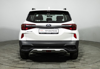 Подержанный автомобиль Kia Seltos 2020 года (6 фото)