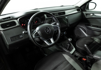 Подержанный автомобиль Renault Arkana 2021 года (11 фото)