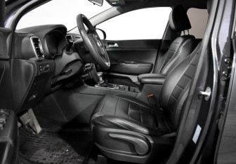 Подержанный автомобиль Kia Sportage 2018 года (10 фото)