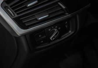 Подержанный автомобиль BMW X6 2019 года (24 фото)