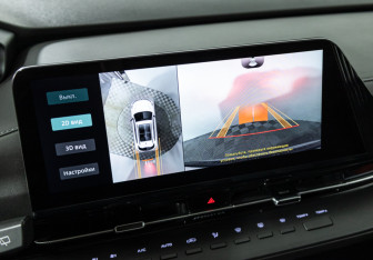 Подержанный автомобиль Changan UNI-S 2024 года (17 фото)