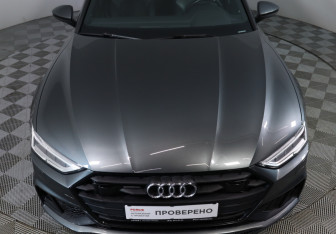 Подержанный автомобиль Audi A7 2019 года (12 фото)