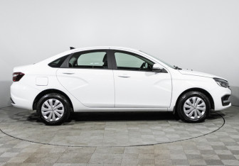 Подержанный автомобиль LADA (ВАЗ) Vesta Sedan 2024 года (4 фото)