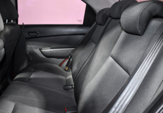 Подержанный автомобиль Chevrolet Aveo Sedan 2009 года (12 фото)