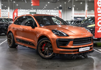 Подержанный автомобиль Porsche Macan 2016 года (8 фото)