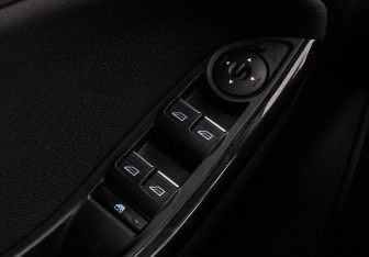 Подержанный автомобиль Ford Focus Wagon 2018 года (19 фото)