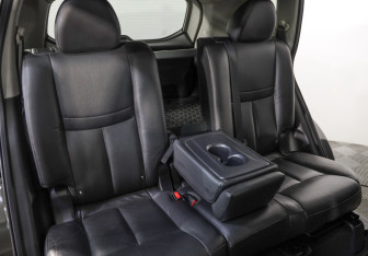 Подержанный автомобиль Nissan X-Trail 2017 года (28 фото)