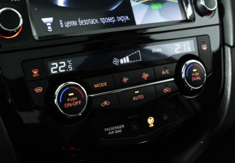 Подержанный автомобиль Nissan Qashqai 2021 года (18 фото)