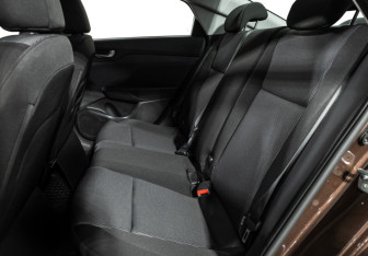 Подержанный автомобиль Hyundai Solaris Sedan 2021 года (10 фото)