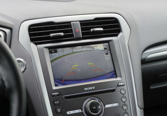 Подержанный автомобиль Ford Mondeo Sedan 2015 года (17 фото)