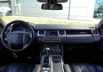 Подержанный автомобиль Land Rover Range Rover Sport 2011 года (12 фото)