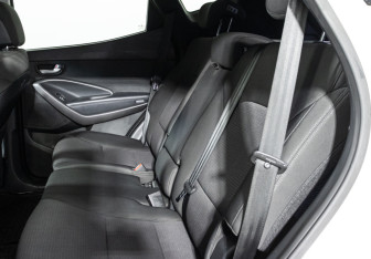 Подержанный автомобиль Hyundai Santa Fe 2014 года (10 фото)