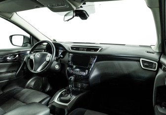 Подержанный автомобиль Nissan Qashqai 2014 года (9 фото)