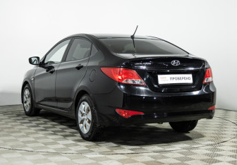 Подержанный автомобиль Hyundai Solaris Sedan 2016 года (7 фото)