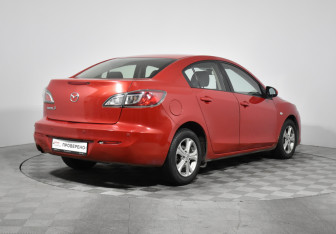 Подержанный автомобиль Mazda 3 Sedan 2011 года (5 фото)