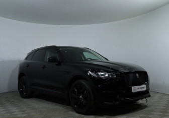 Подержанный автомобиль Jaguar F-Pace 2019 года (3 фото)