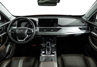 Подержанный автомобиль Chery Tiggo 8 Pro 2021 года (13 фото)