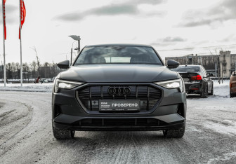 Подержанный автомобиль Audi e-tron Sportback 2021 года (4 фото)