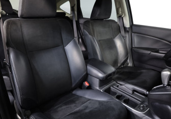Подержанный автомобиль Honda CR-V 2016 года (21 фото)