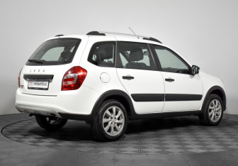 Подержанный автомобиль LADA (ВАЗ) Granta Wagon 2019 года (5 фото)