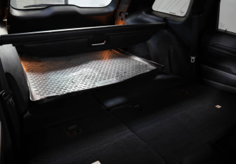 Подержанный автомобиль Jeep Grand Cherokee 2013 года (31 фото)