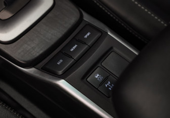 Подержанный автомобиль Toyota Fortuner 2020 года (23 фото)