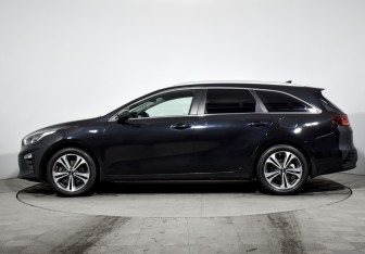 Подержанный автомобиль Kia Ceed Wagon 2019 года (8 фото)