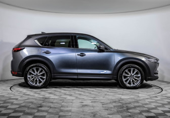 Подержанный автомобиль Mazda CX-5 2021 года (4 фото)