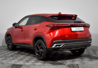 Подержанный автомобиль Omoda C5 2024 года (7 фото)