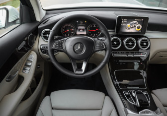 Подержанный автомобиль Mercedes-Benz GLC Coupe 2017 года (15 фото)