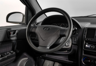 Подержанный автомобиль Hyundai Getz 2008 года (15 фото)