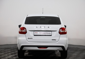 Подержанный автомобиль LADA (ВАЗ) Granta Liftback 2023 года (6 фото)