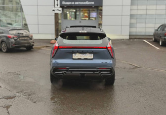 Подержанный автомобиль Geely Atlas 2024 года (5 фото)