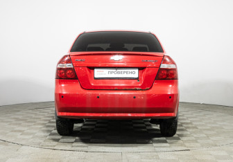 Подержанный автомобиль Chevrolet Aveo Sedan 2008 года (6 фото)