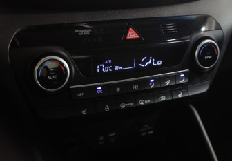Подержанный автомобиль Hyundai Tucson 2019 года (13 фото)